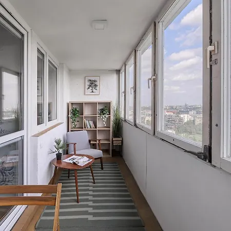 Lumina I 3-room With Balcony I 8 Guests I Center *