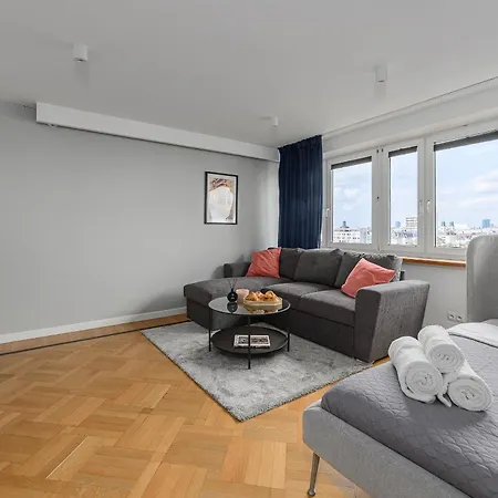 Lumina I 3-room With Balcony I 8 Guests I Center *