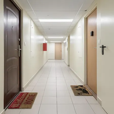 Lumina I 3-room With Balcony I 8 Guests I Center